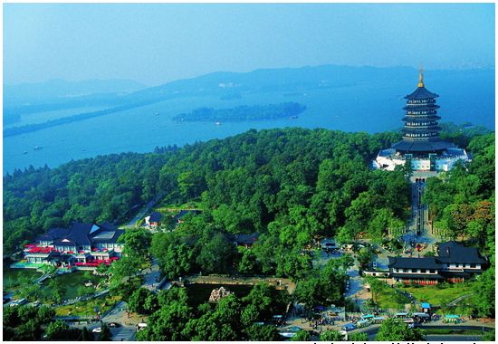 《浙商》杂志封面人物秀|胡晓风:从“贵客”到“朱紫”