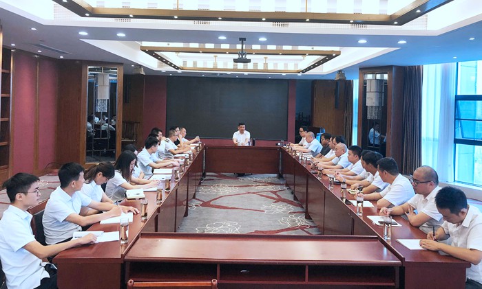 树立远大目的 增强企业管理 进一步形成出效益出精品出人才的生长名堂 ——胡晓风董事长主持召开工程系统聚会